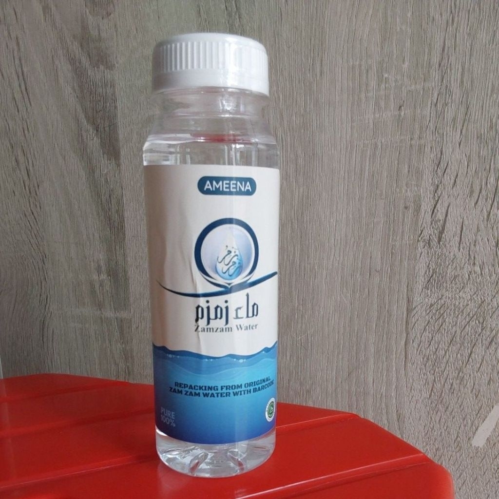 

Air Zam Zam Zamzam 250ml Murni Original Oleh Oleh Haji Umrah