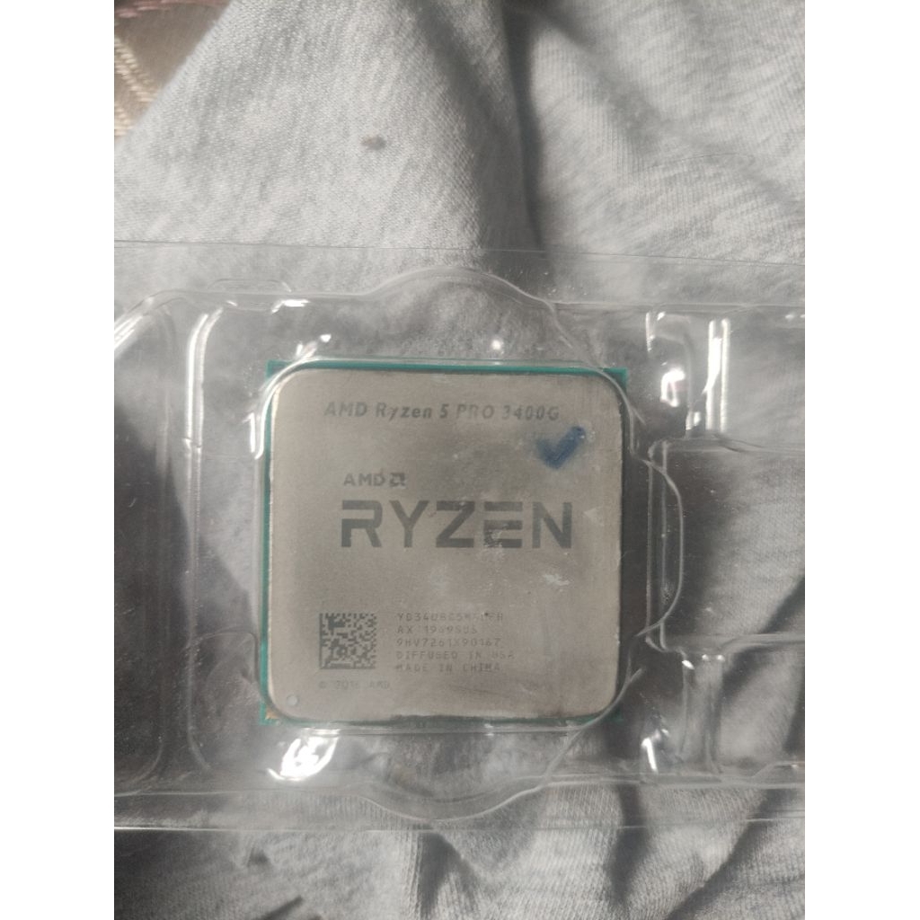 AMD Ryzen 3400G