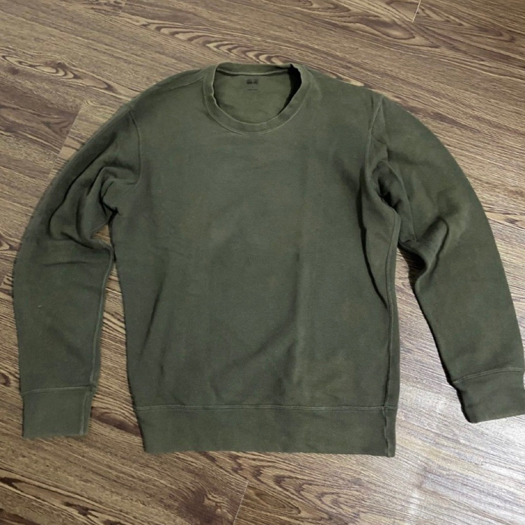 Crewneck sweatshirt knit uniqlo size S (not hnm, zara, berhka) second preloved