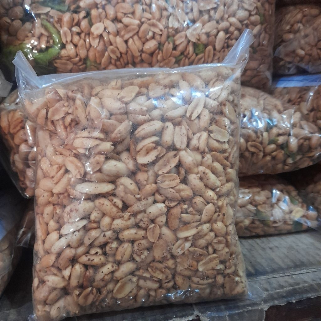 

1kg kacang bawang goreng gurih