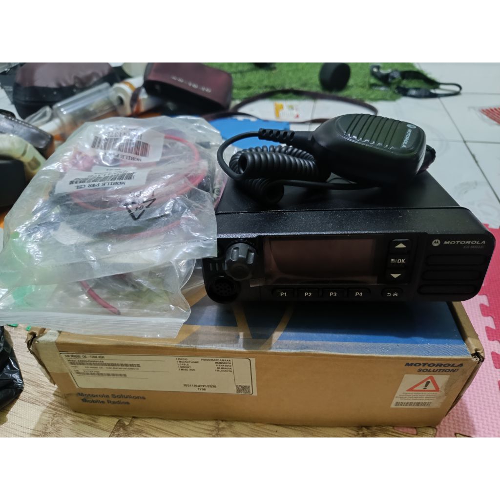 Motorola Radio Rig Xir M8668i kondisi baru