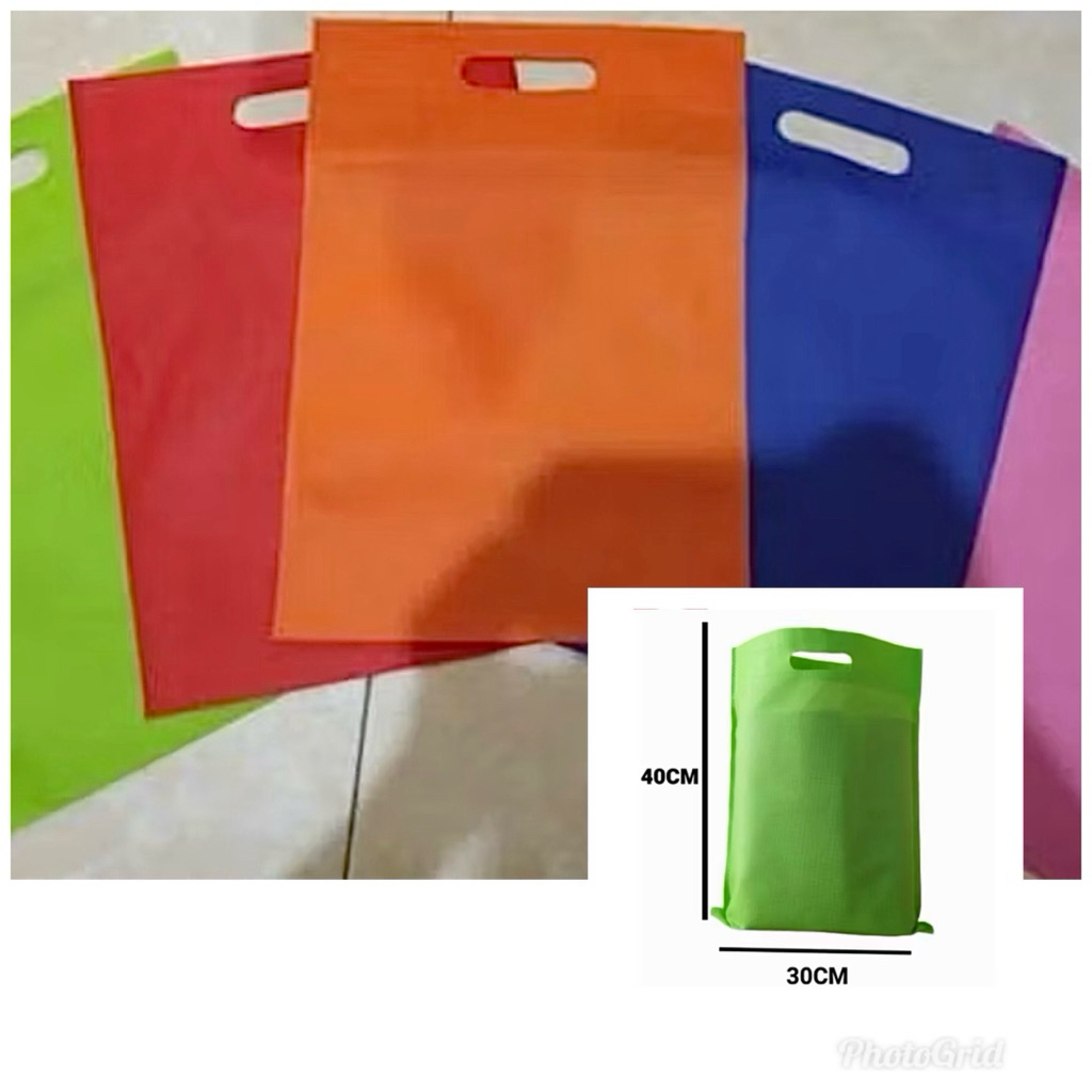 

Goodie Bag | Tas Kain Spunbond OVAL 30x40 Kantong Souvenir / Belanja, Bingkisan Snack Ultah / Ulang Tahun