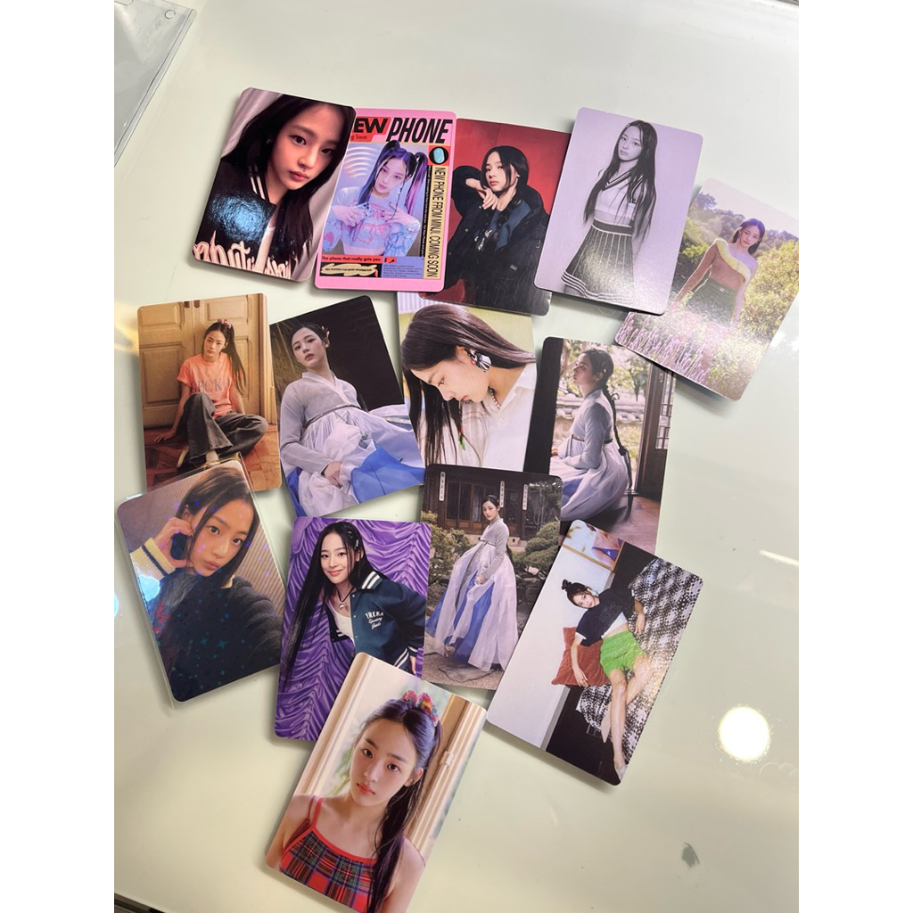 NEW JEANS Photocard
