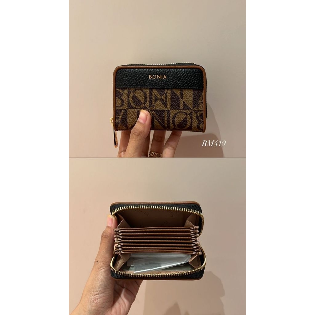 dompet kartu monogram Lis hitam Bonia original