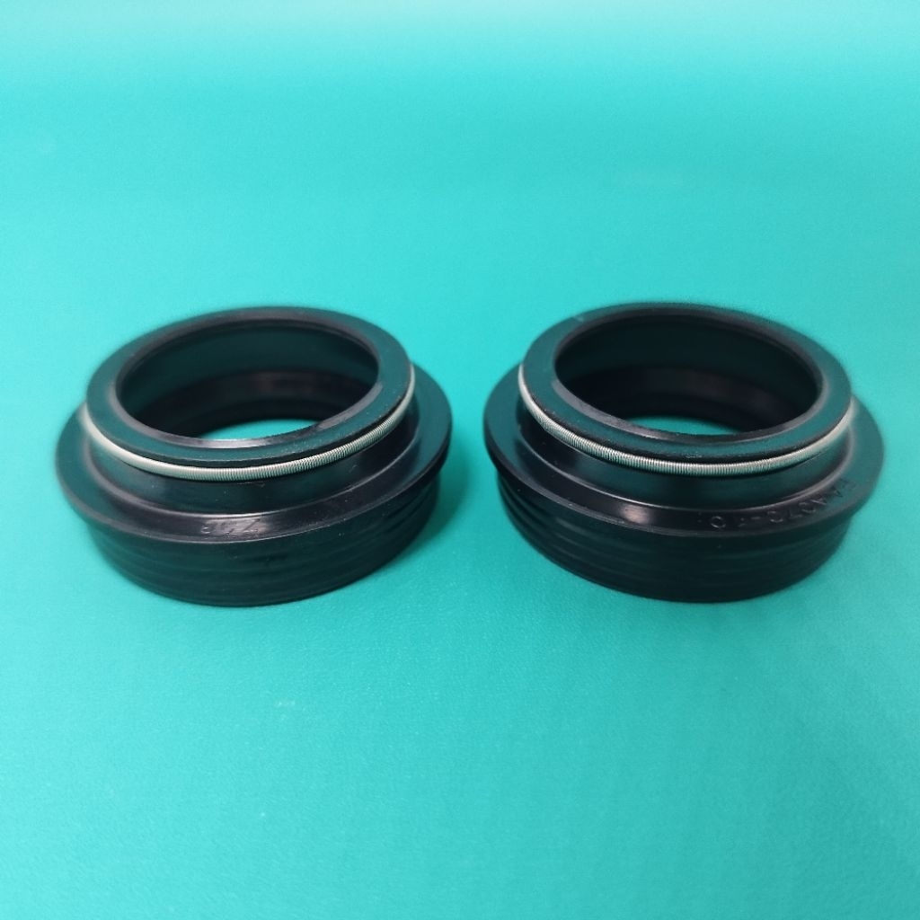 Seal dust Fork Stanchion Suntour XCM Shock Sepeda 30mm