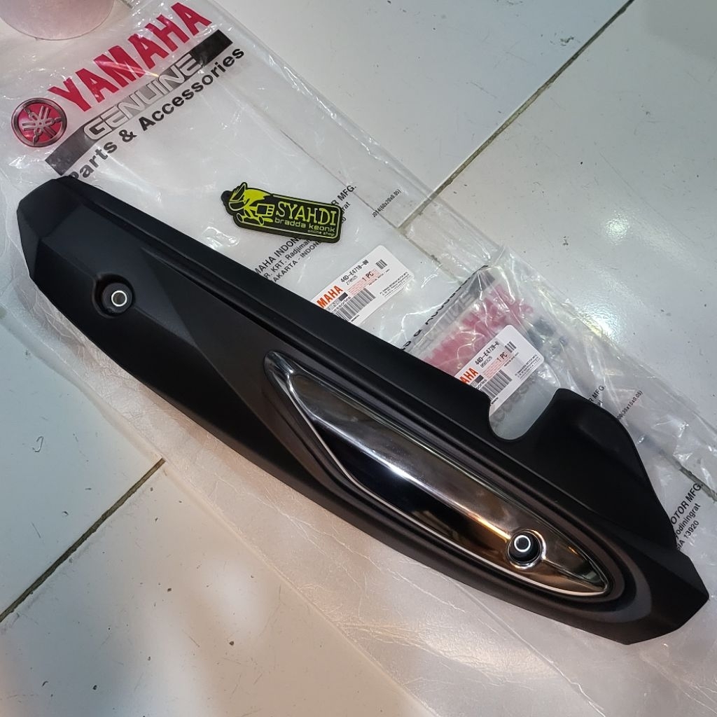 TAMENG KNALPOT XEON LAMA PROTECTOR MUFLER XEON KARBU TUTUP XEON 2010 ORIGINAL YAMAHA ORI