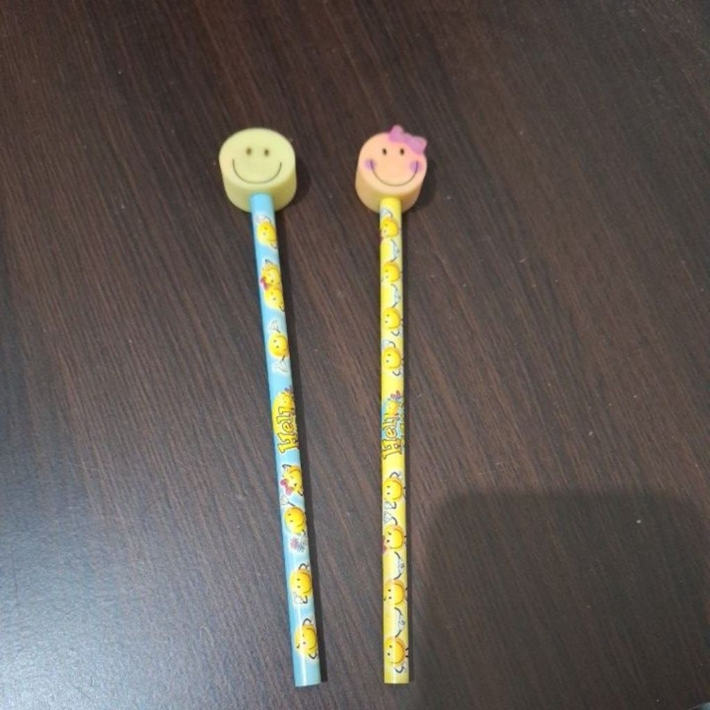 

Pensil Penghapus Smiley 1 pasang 2 pcs
