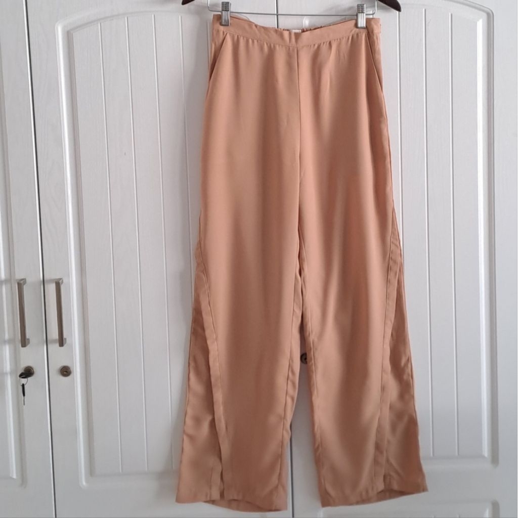 Celana Panjang Wanita Gaudi Preloved