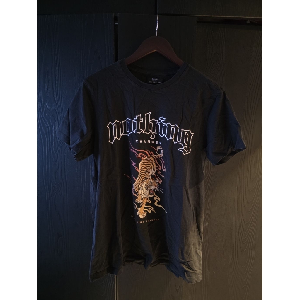 Bershka tiger T-Shirt black. special Print. 100% original. Size M. baju kaos pria ukuran m. 2nd