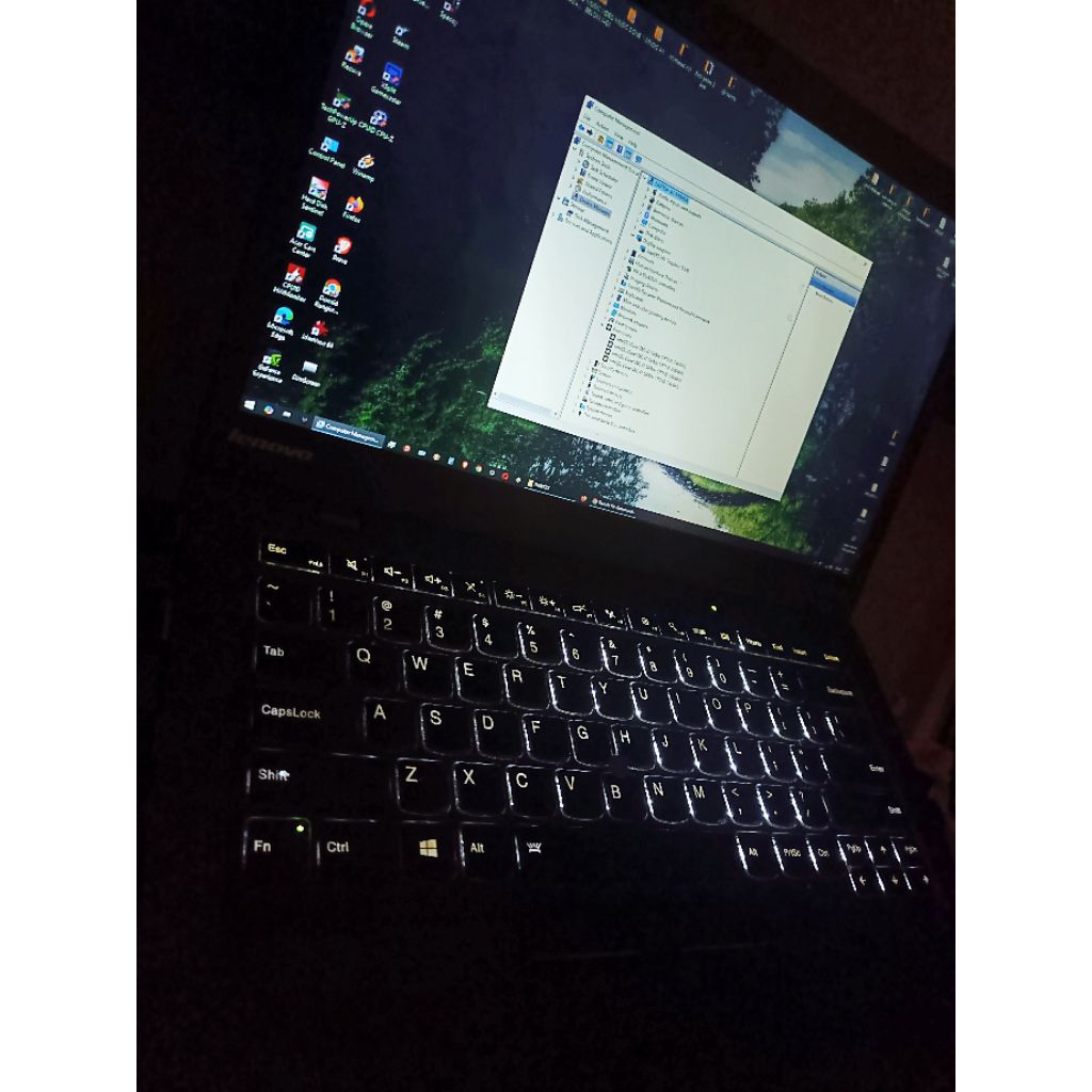 thinkpad carbon x1 i7 5600 (gen5) 2.6ghz + ram 8gb + non ssd + 14 inch + FHD + backlight keyboard + 