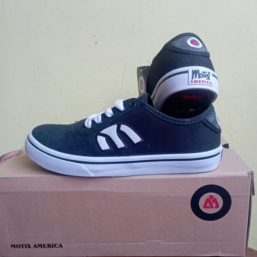 Sepatu Sekolah Motix America vino  Original  motix Duramo Original