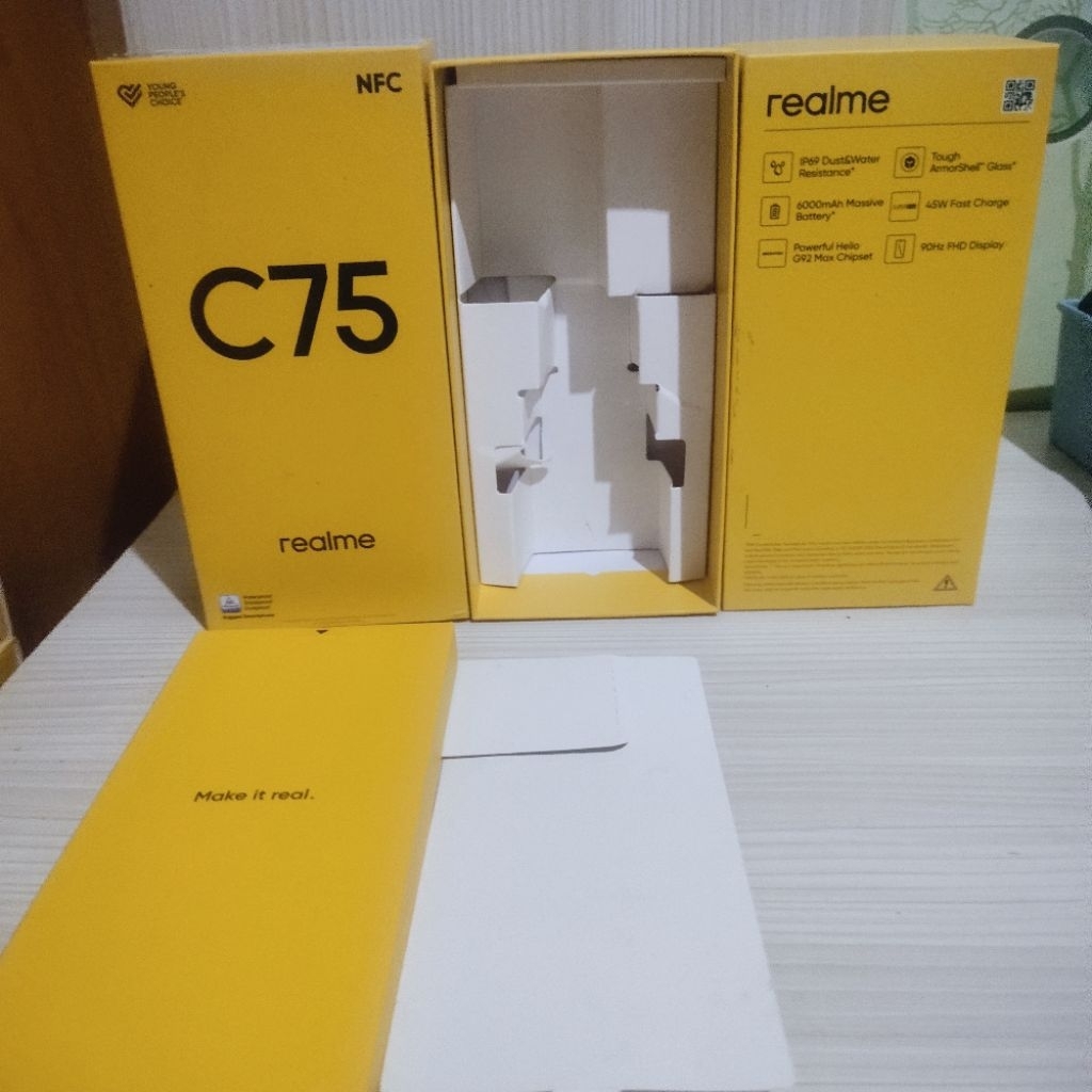 

KARDUS BOX HP REALME C75'NFC ORIGINAL