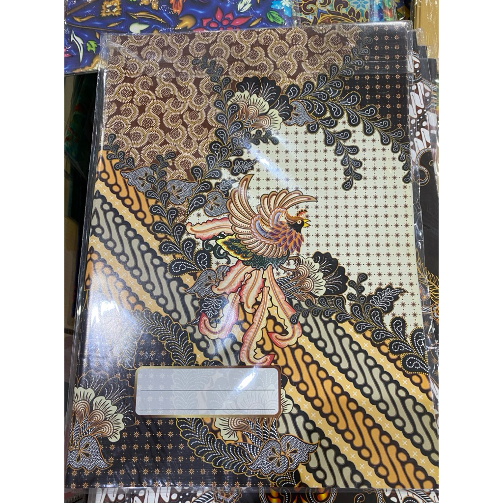 

SAMPUL BUKU MOTIF BATIK BOXY