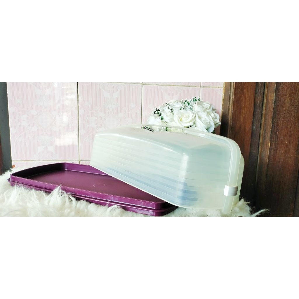 Cake taker Rectangular (1 pcs) Tempat Kue Tupperware