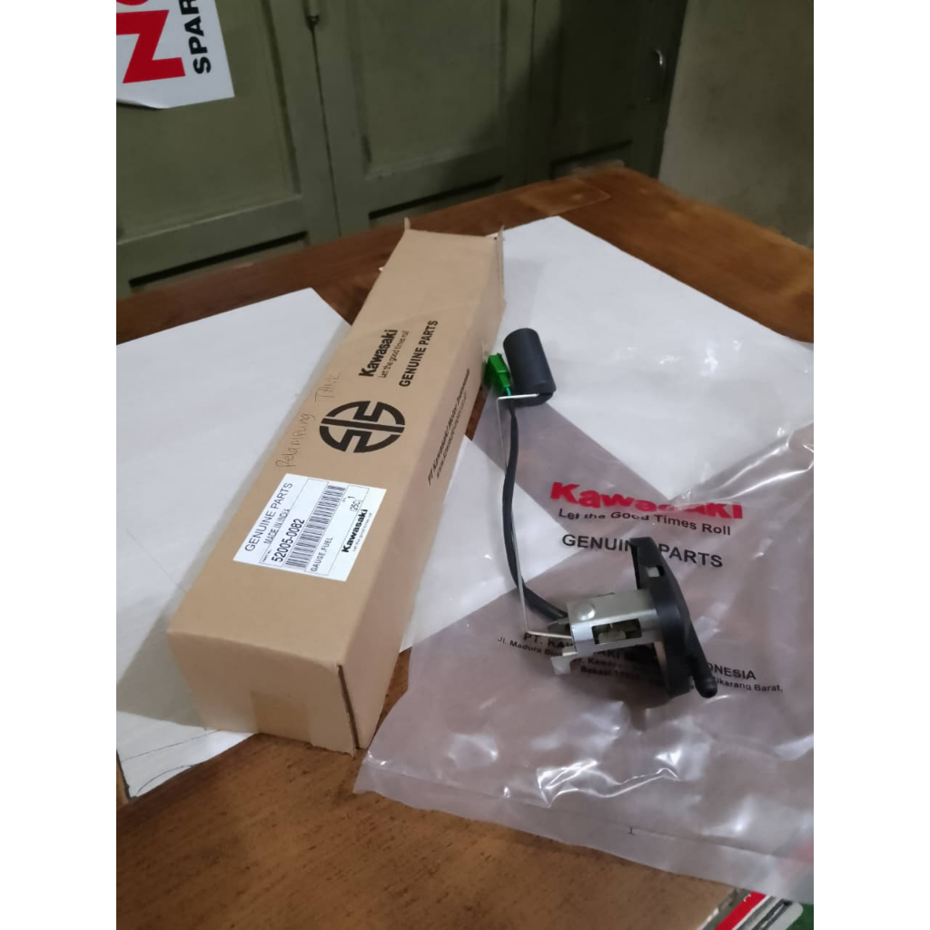 GAUGE FUEL PELAMPUNG APUNG TANGKI BENSIN NINJA 250 CC KAWASAKI NINJA 250 CC KARBU ORIGINAL ASLI 5200