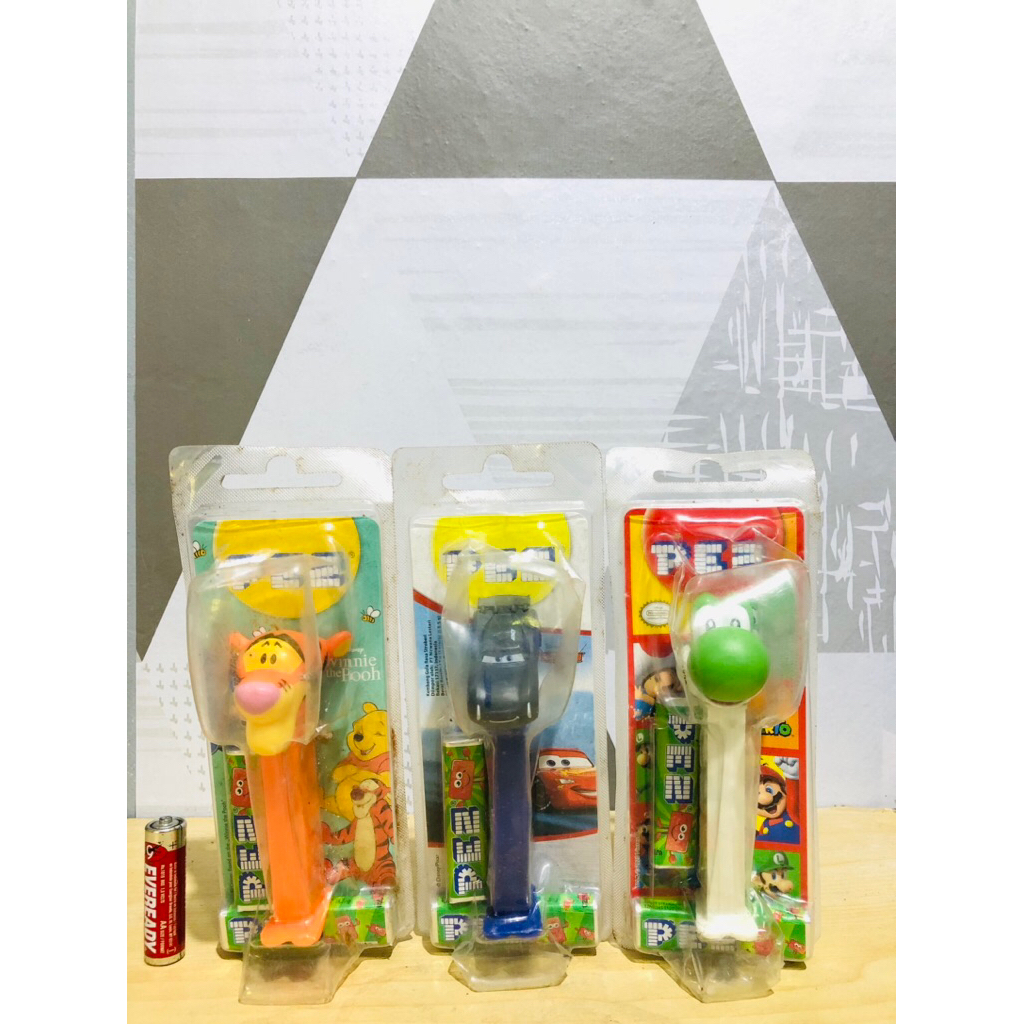 mainan pez candy dispenser/permen dispenser