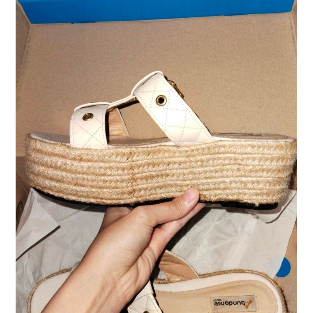 Wedges Abundance shoes