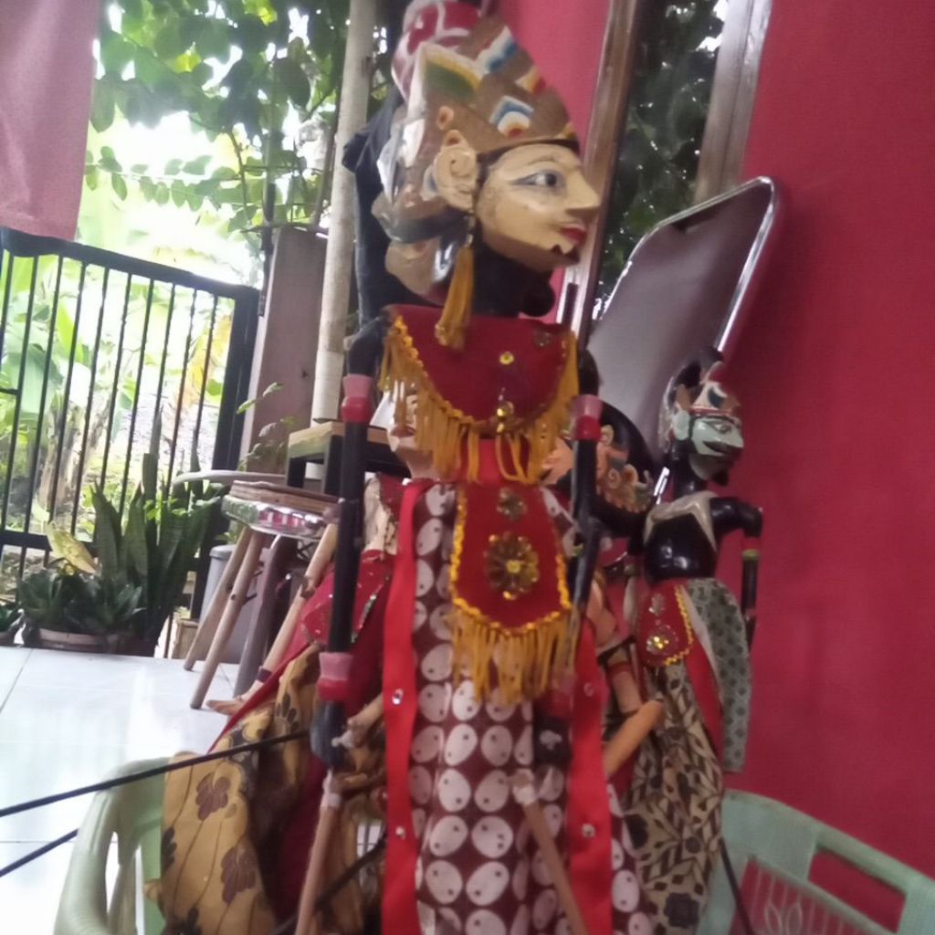 wayang golek batara kresna (bekas pajangan)