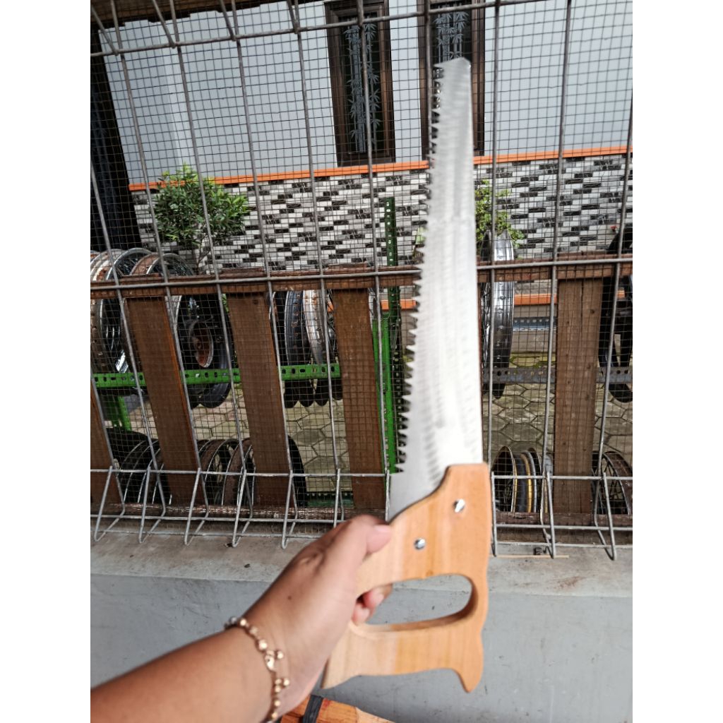 Gergaji kayu Bahan Baja Gergaji  super kuat anti selip super tajam.