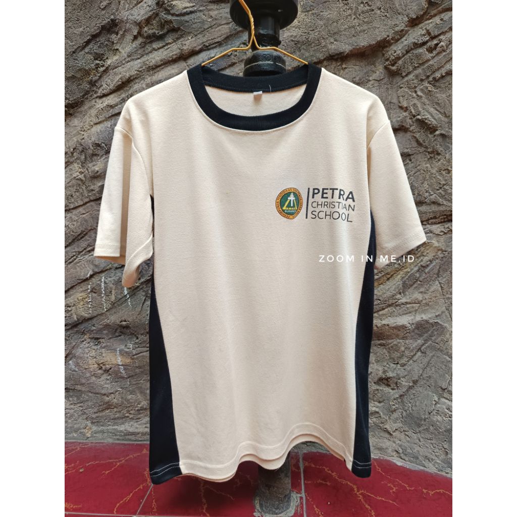 SET SERAGAM OLAHRAGA PETRA