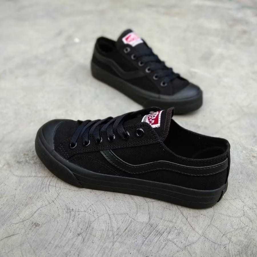 Ventela All Black Low  Sepatu Sekolah Ventela Full Black Hitam