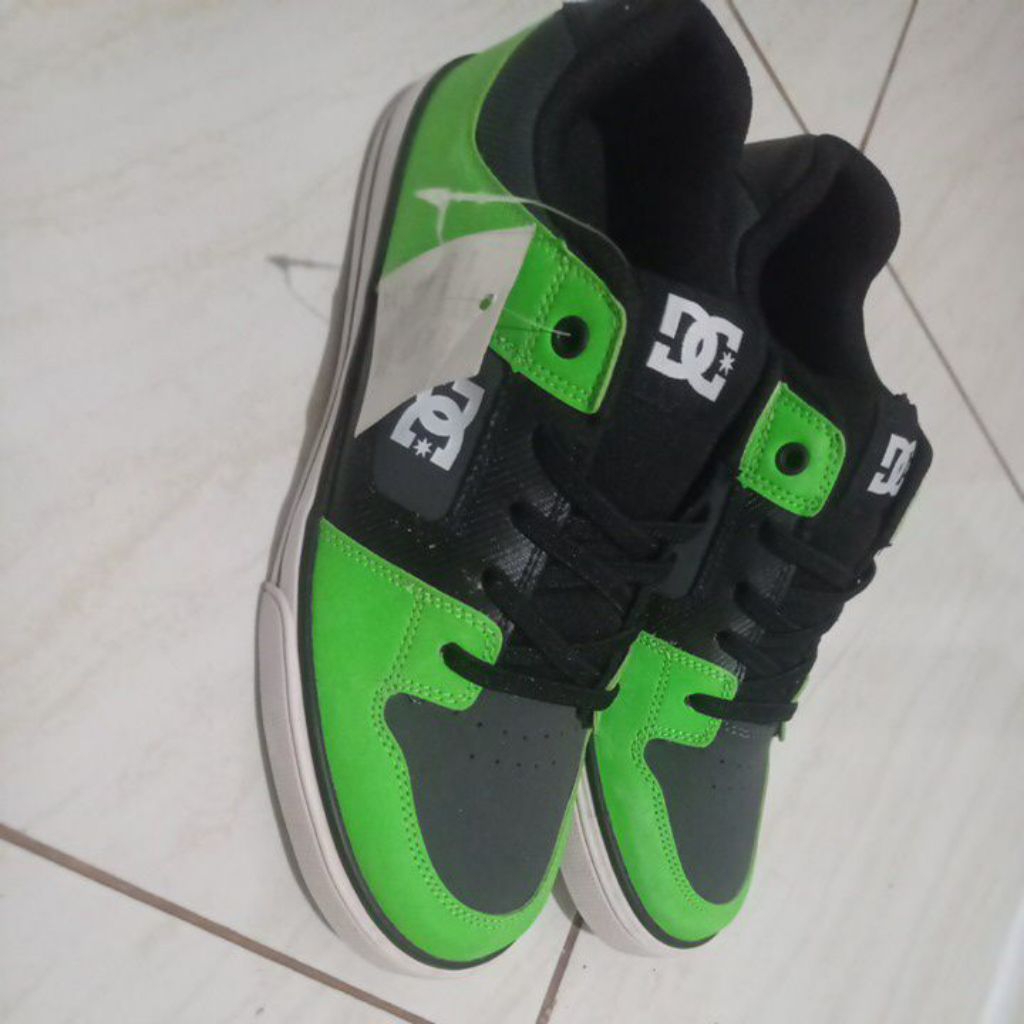 sepatu DC shoes original