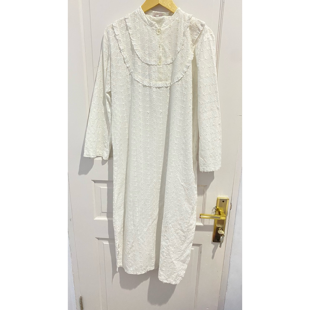 [PRELOVED] Gamis Putih Wanita Kekinian Abaya Warna Putih