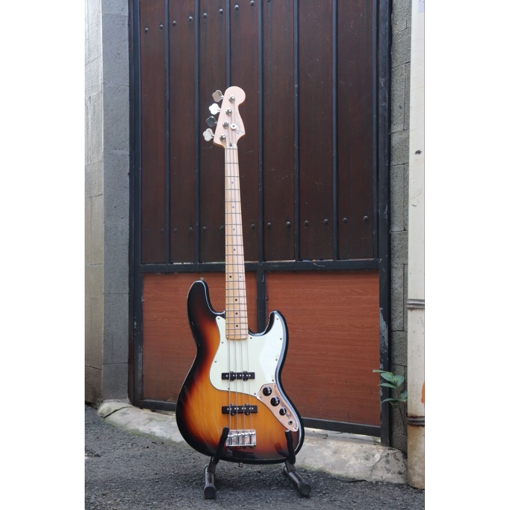 FENDER JAZZ BASS STANDARD SERIES MADE IN MEXICO BROWN SUNBURST COLOR 2013
