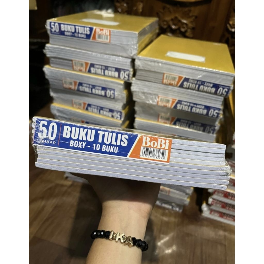 

buku tulis bobi isi 50 lembar panjang/bigboss