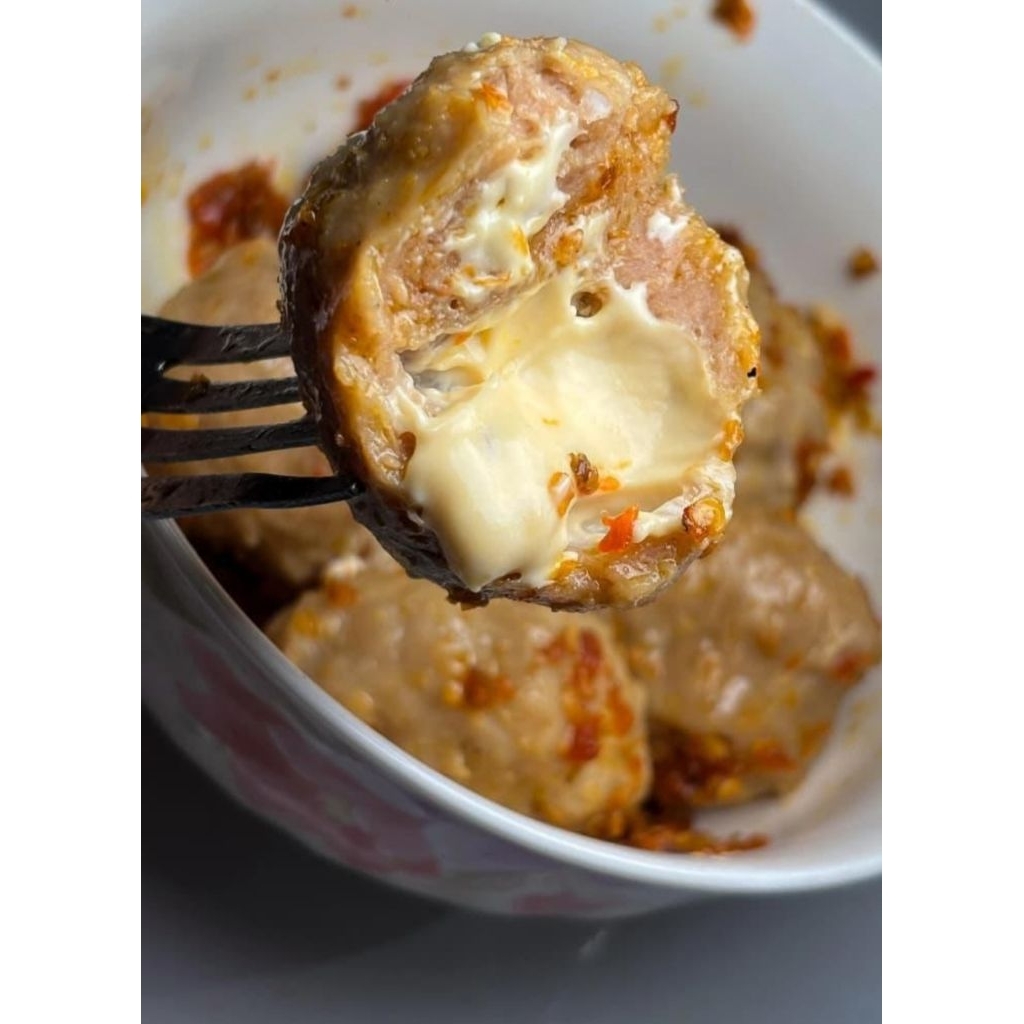 

Bakso Keju Meler Muncrat/ Baso Keju Lumer Free Sambal Mercon