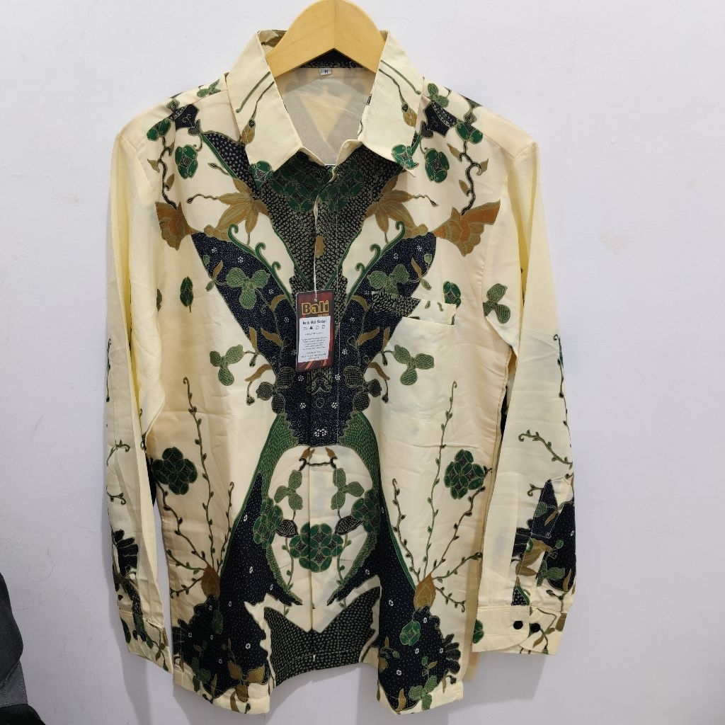 Bali Lestari Kemeja Batik Lengan Panjang Kemeja Pria