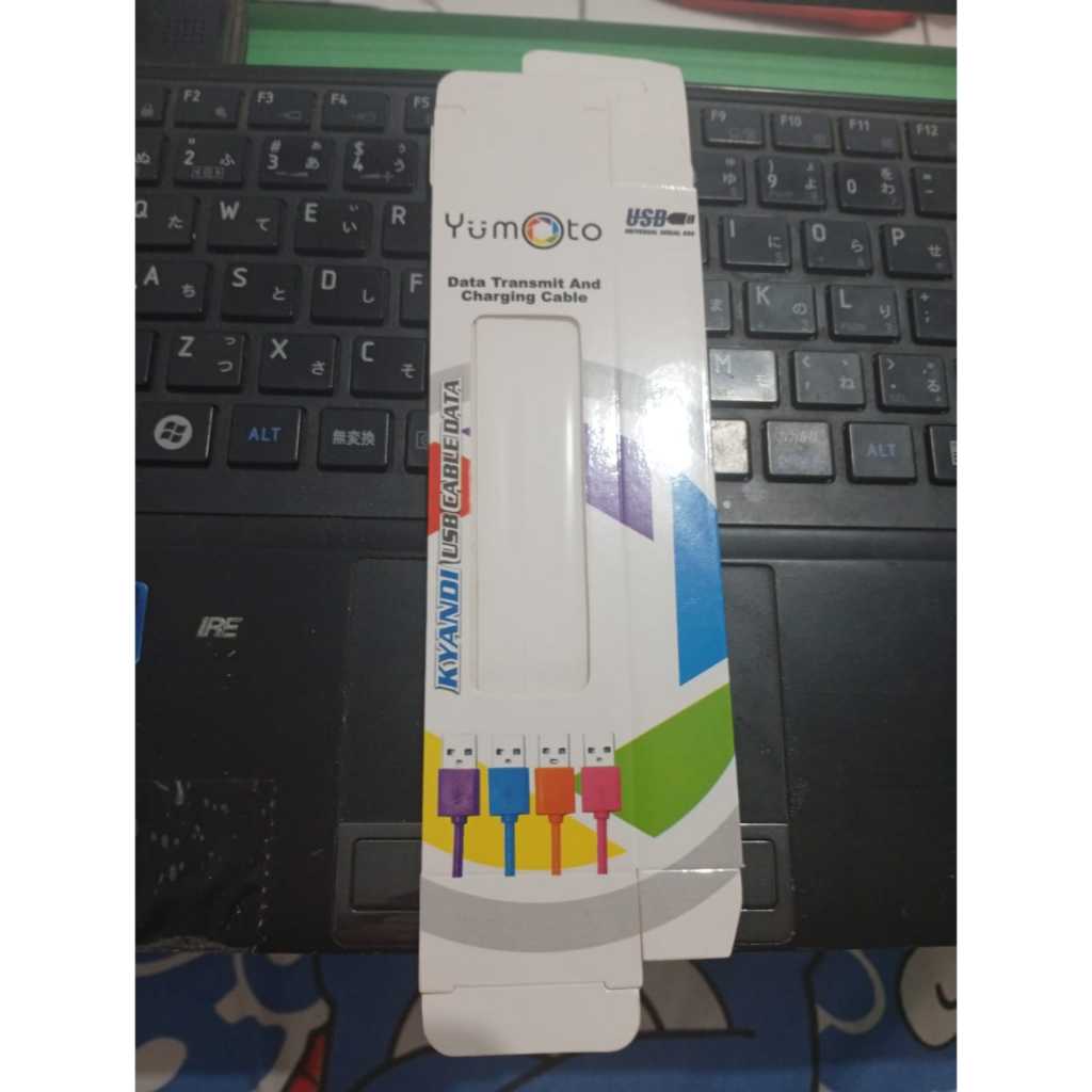 

DUS PACKING KABEL HANDPHONE WARNA PUTIH UK. 4 X 14.5 X 2 CM (PEMBELIAN I PAK ISI 10 PC)