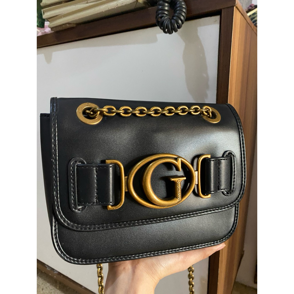 Preloved Original Guess Sling Bag Black