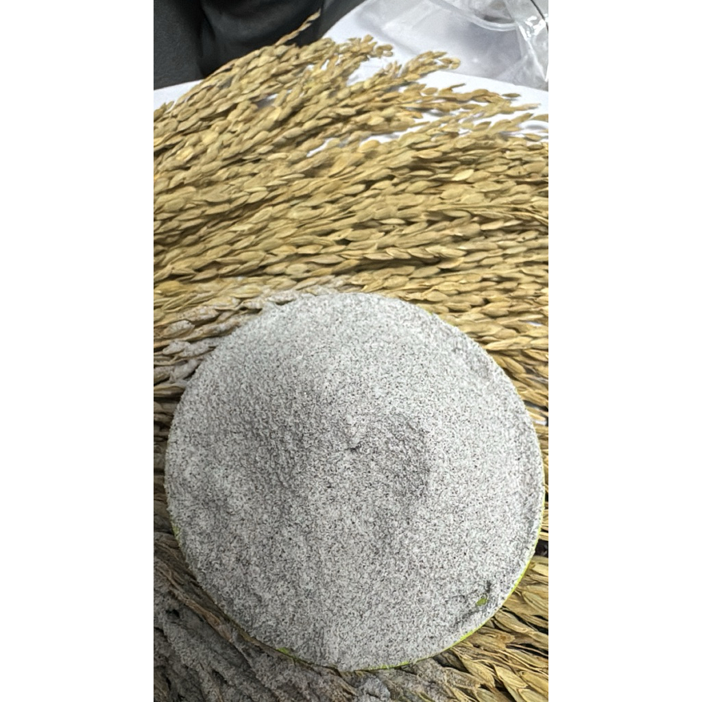 

TEPUNG BERAS KETAN HITAM VIRAL TANPA CAMPURAN 250 GRAM