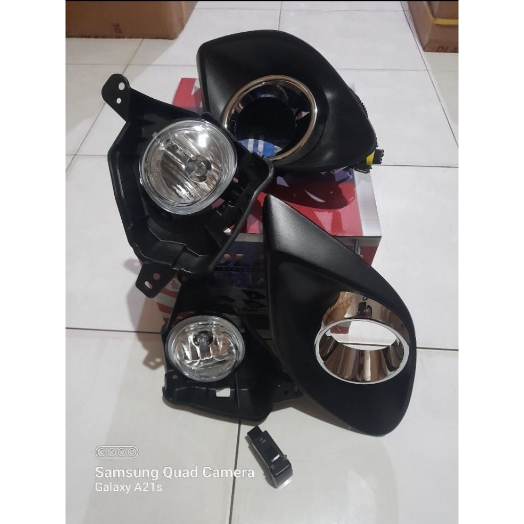 Foglamp Lampu Kabut Mobil Mazda 2 Tahun 2010 2011 2012 2013 ( Harga Full Set )