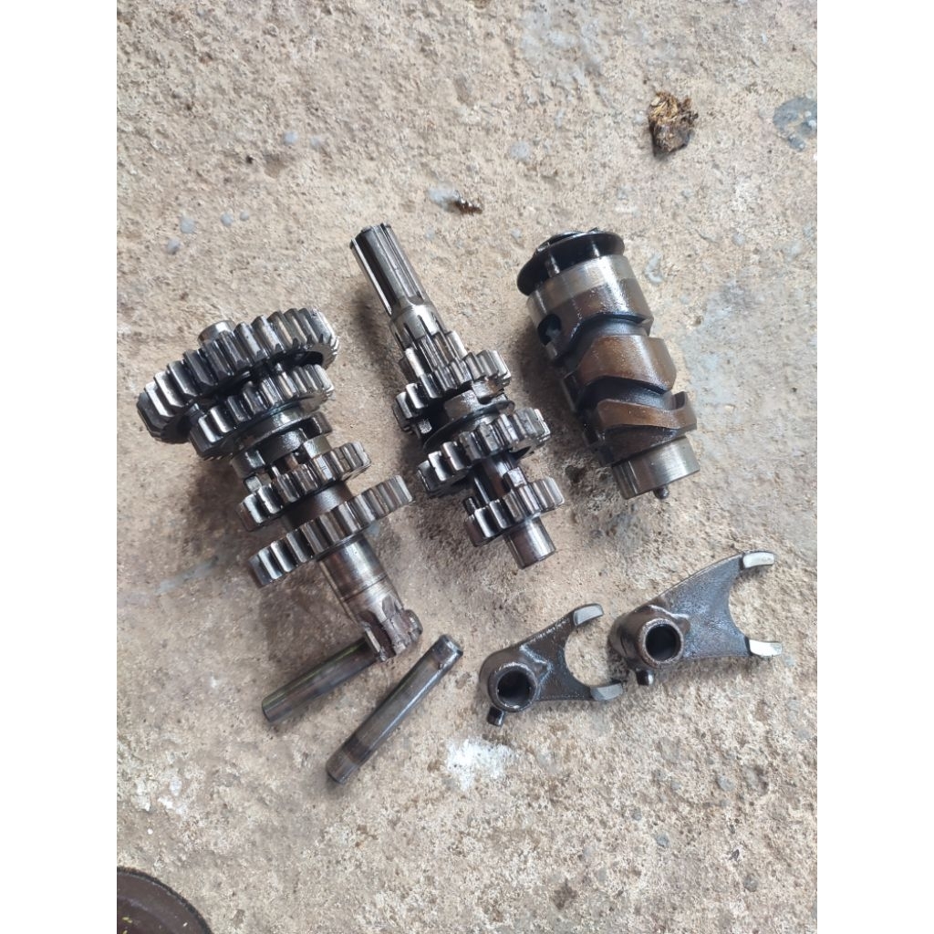 rasio transmisi Suzuki rc 100 gs GX tornado crystal ori