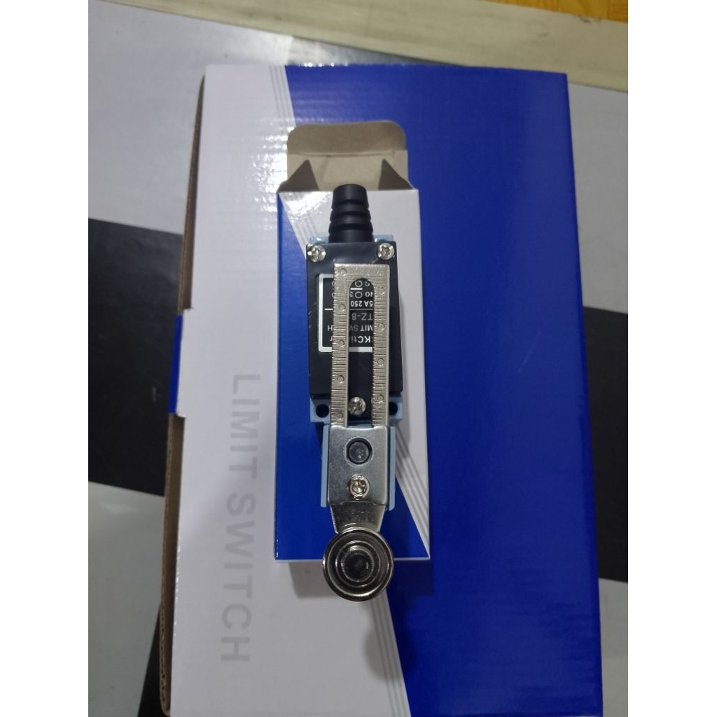LIMIT SWITCH 8108  RODA SETANLESS / LIMIT SWITCH LIFT BARANG TZ8108