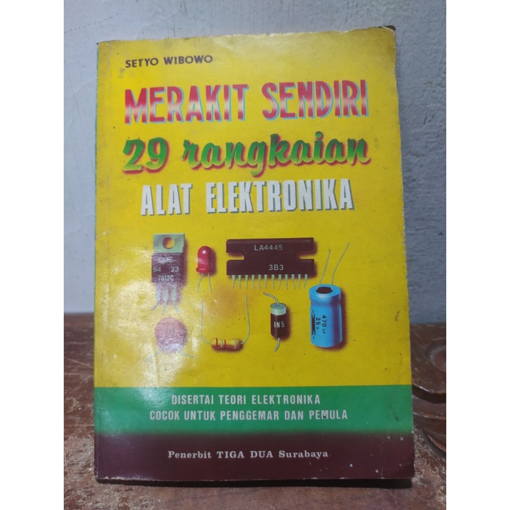 Buku Alat Elektronika Tahun 1996 Lawas