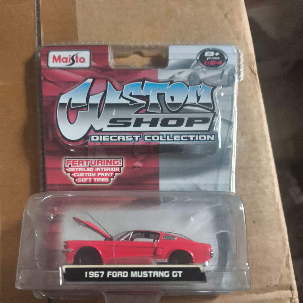 2008 Maisto Custom Shop 1967 Ford Mustang GT Merah