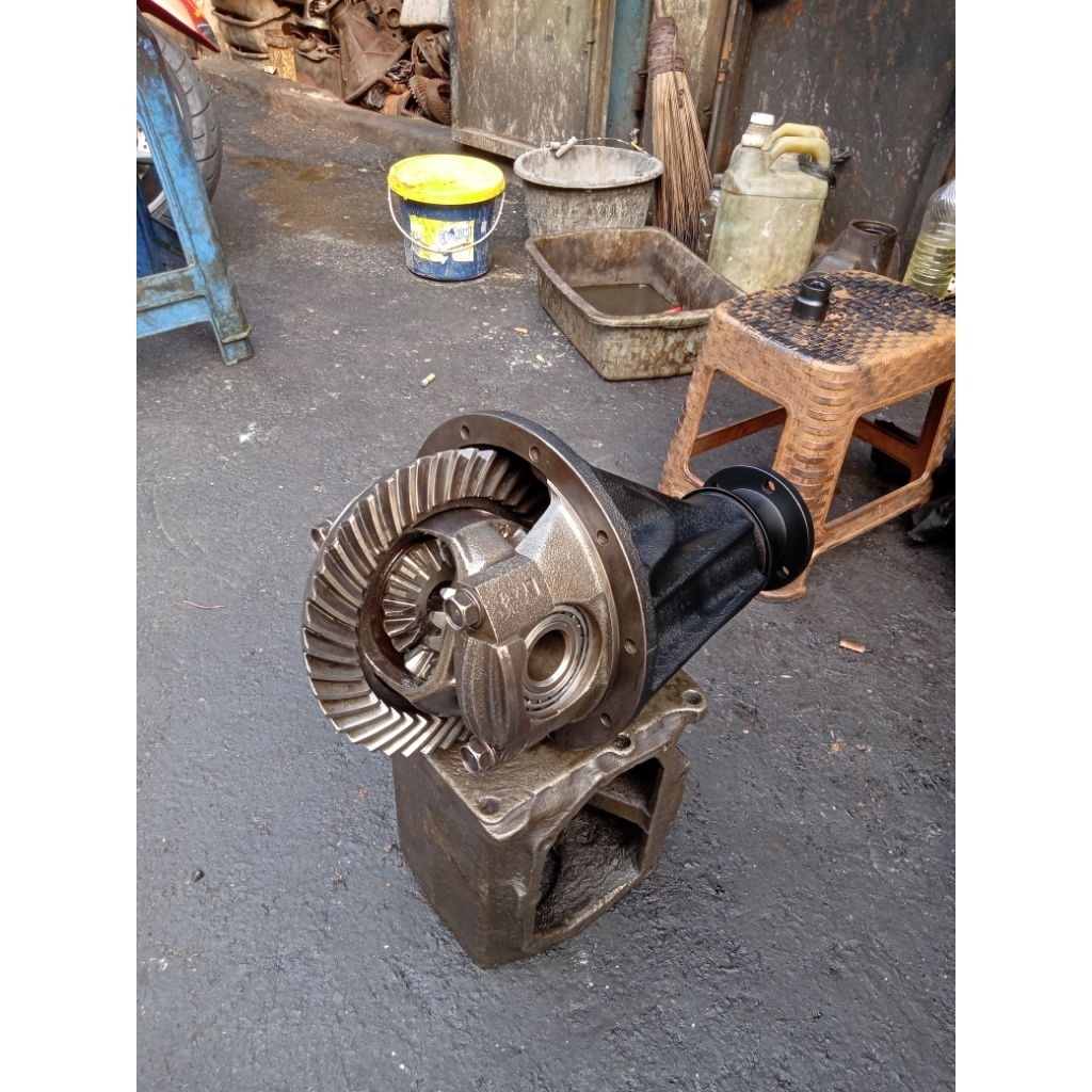 Gardan Isuzu Traga Gigi 9x43