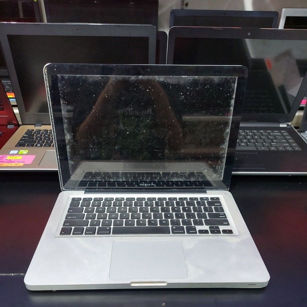 Laptop Macbook Pro A1278 2011, 2012 jual kondisi seperti ini mati total lcd rusak tanpa baterai tanp