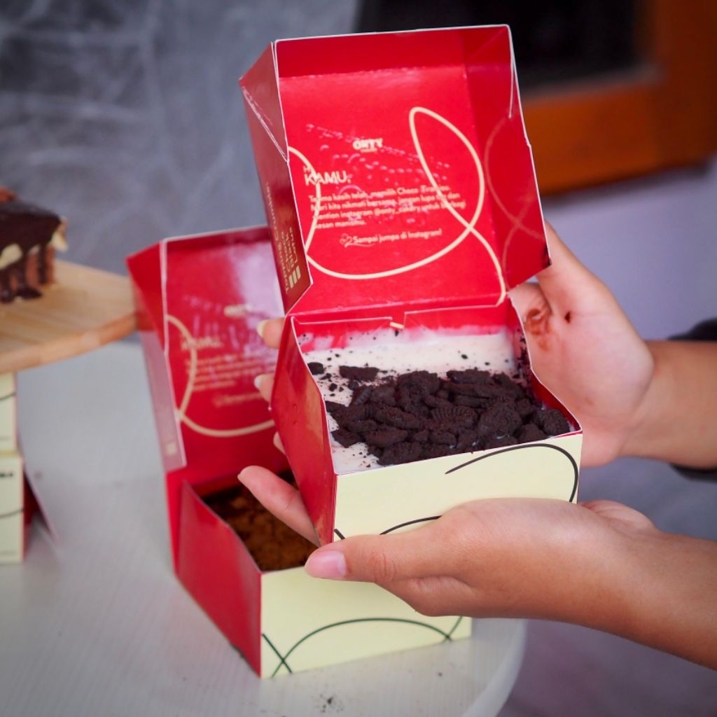 

Choco Tiramisu Crumble Black