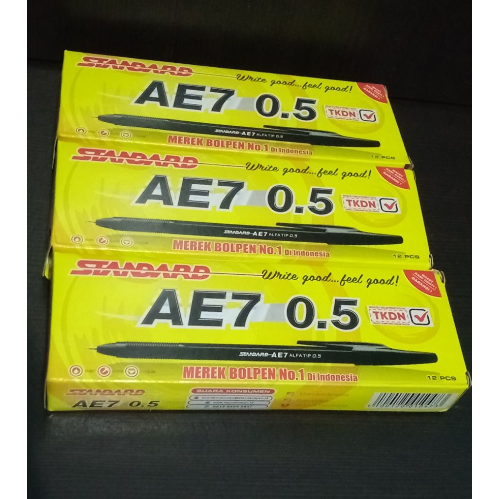 

BOLPEN STANDART AE7 HITAM 1 PAK ISI 12 PCS