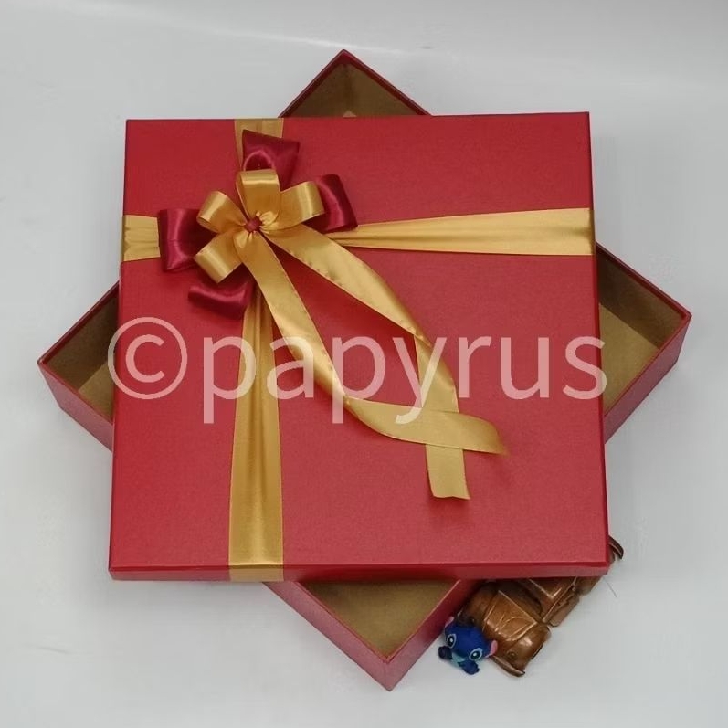 

PAPYRUS 35x35 Tinggi 8cm Kotak Kado Gift Box Hadiah V2