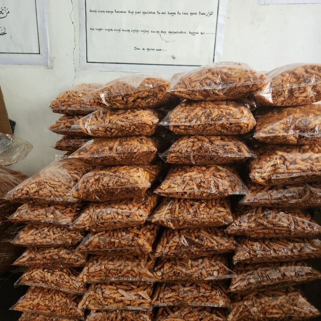 

Basreng Pedas Daun Jeruk 500gram Murah Original Makanan Ringan Snack Cemilan Murah Bumbu Melimpah