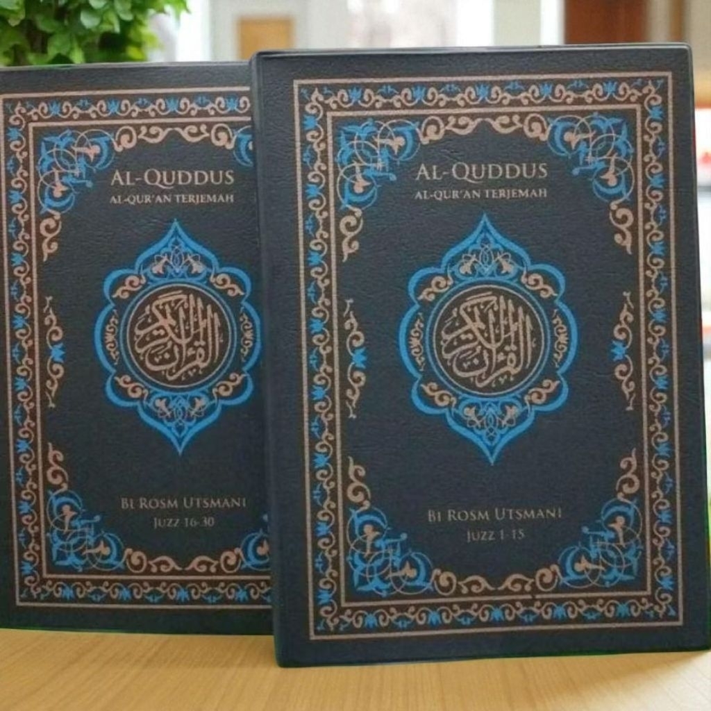 Al quran Terjemah Kudus Rasm/Khot Utsmani 2 Jilid