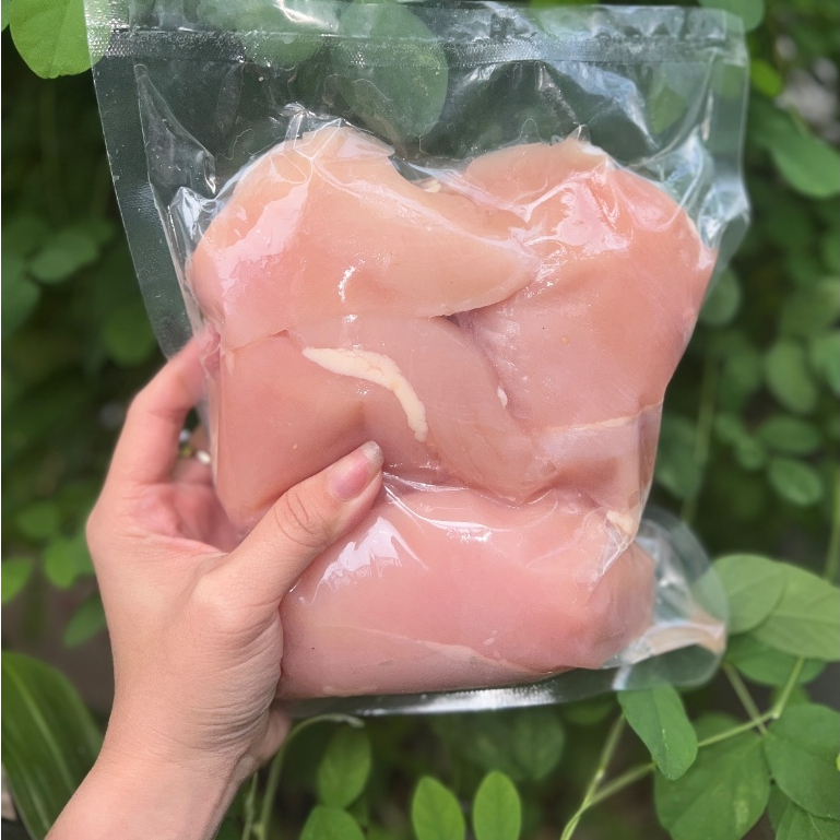 

[INSTANT SAMEDAY] Daging Dada Ayam Fillet Boneless Tanpa Kulit 1Kg