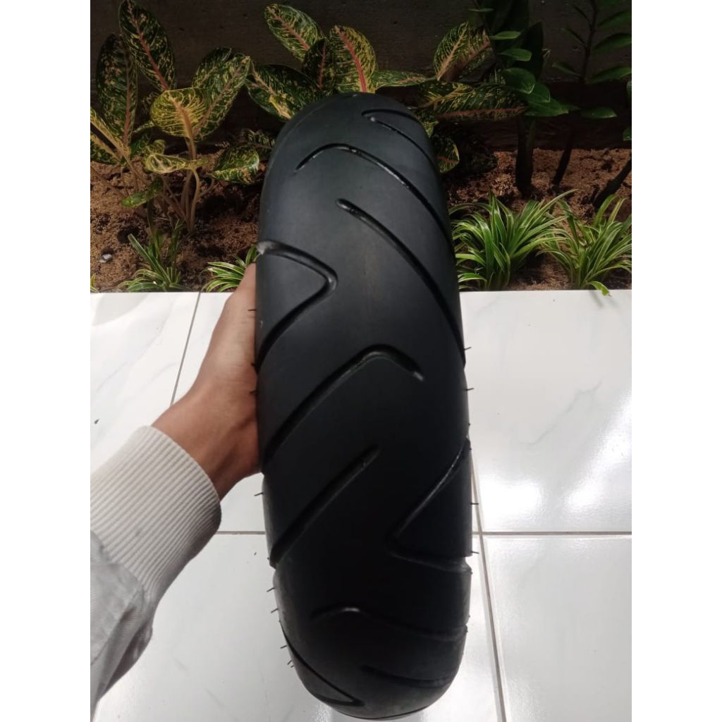 ban copotan Scoopy donat ukuran 110/90 ring 12