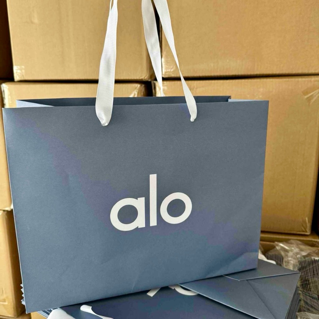 

4L0 Paper Bag Eksklusif - Tas Belanja Premium Elegan