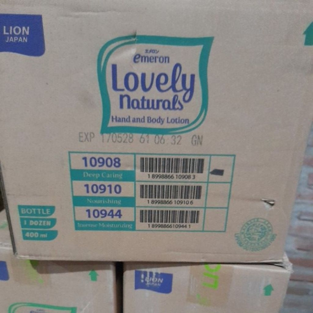 

LOVELY handbody 400 ml 1 karton isi 12